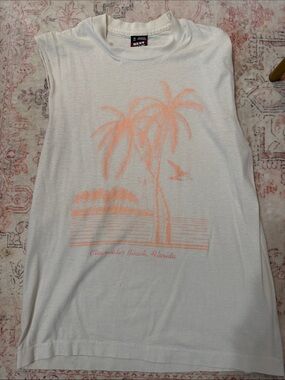 Clearwater Beach Palm Graphic Muscle Tee - White & Peach fruit of loom vintage